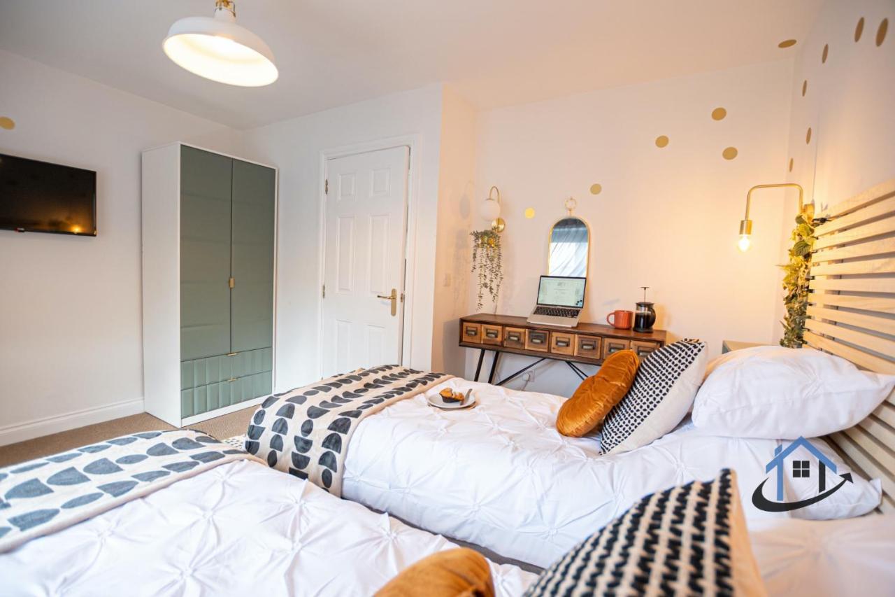 Ironside House, Thrapston King Or Twin Beds, Free Parking, Workspace, Corporates, Sleeps 8 Exterior foto